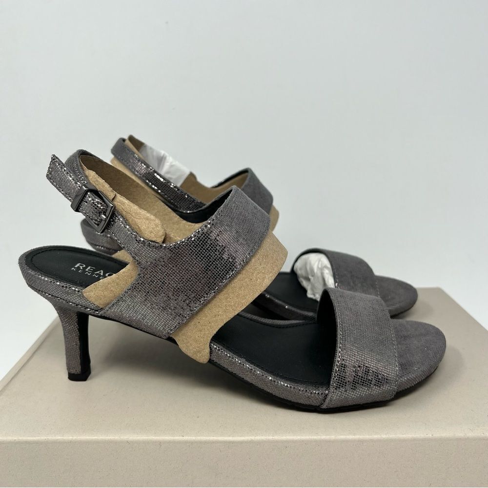 Kenneth Cole Dee Sandals - Picture 2 of 9